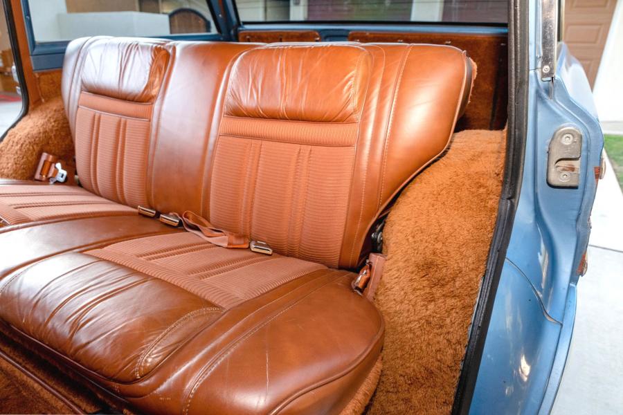 Интерьер Jeep Grand Wagoneer LS1 V8 1984 года  (фото 73 из 179)